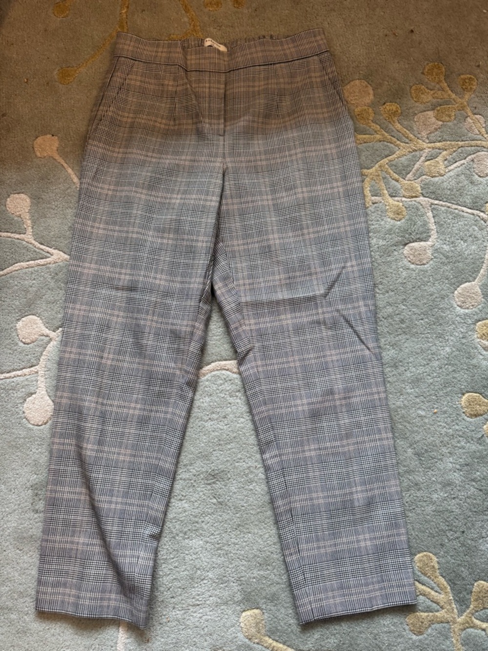 Babaton Cohan Pants in Light Gray